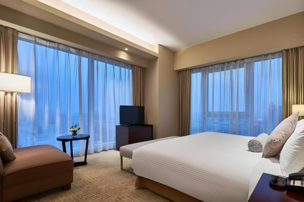 The Qube Shanghai Nanqiao Экстерьер фото