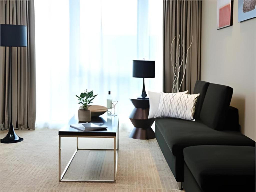 The Qube Shanghai Nanqiao Экстерьер фото