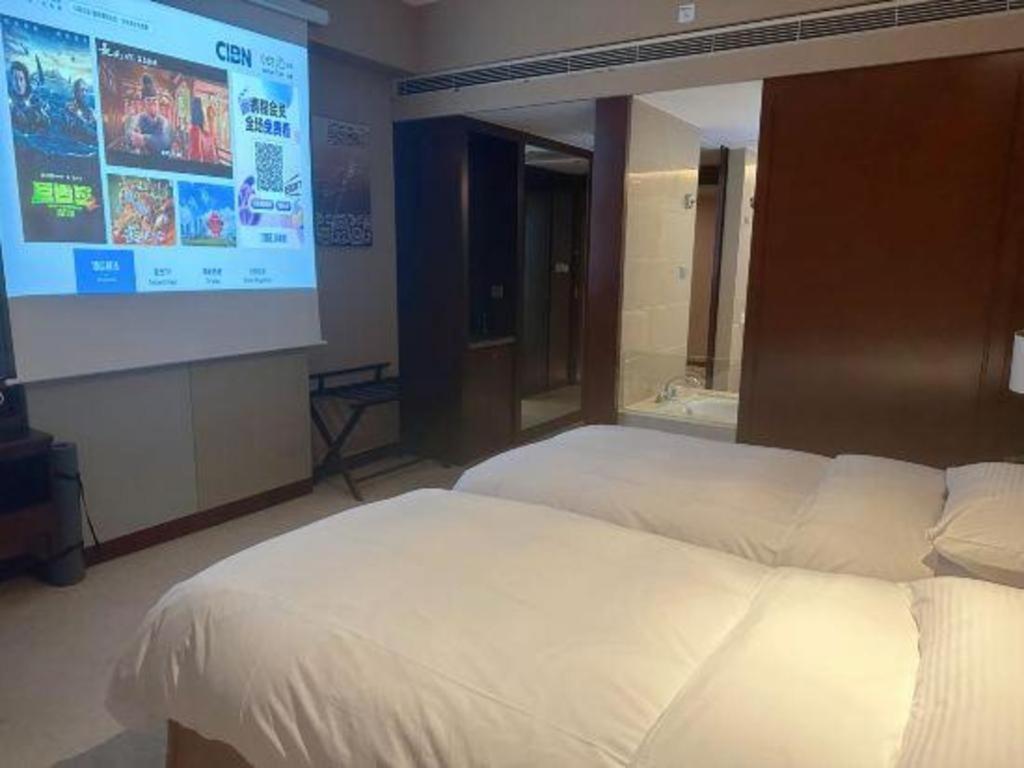 The Qube Shanghai Nanqiao Экстерьер фото